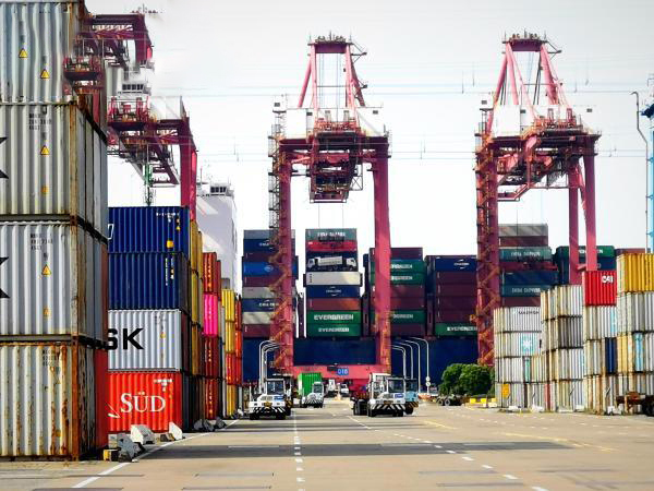 Ningbo உள் மற்றும் வெளிநாட்டு வர்த்தக சாலையின் ஒருங்கிணைப்பு எப்படி இன்னும் நிலையான மற்றும் வேகமாக செல்வது?